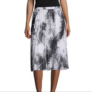 Pleated MIDI Skirt